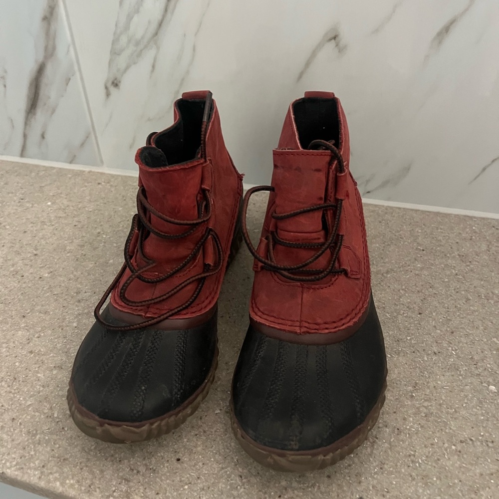 Sorel Red and Black Women's Winter Rain Boots